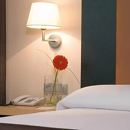Hotel Nh 4*