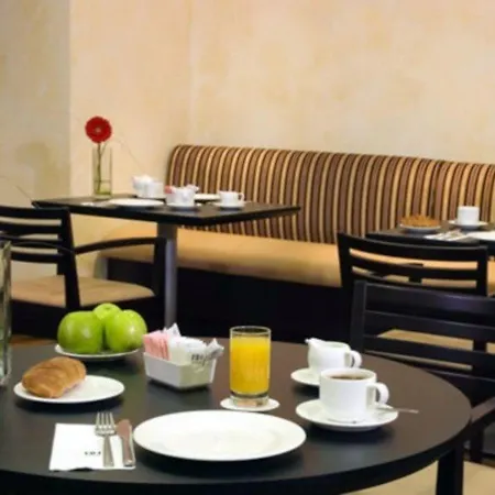 Hotell Nh Timişoara